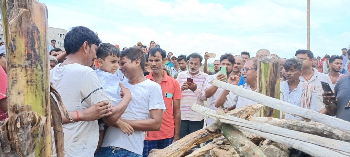 अवधेश यादव हत्याकांड : बुलाकर घर ले गया, लौटते समय पीछे से सिर में मार दी गोली-2024