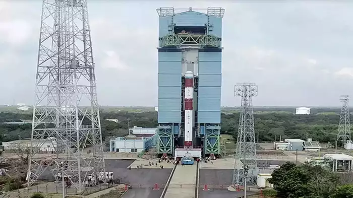 ISRO SPADEX Mission: अंतरिक्ष में बड़ी छलांग की तैयारी में भारत, जानें क्यों खास है – 2025