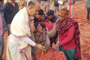 Baghpat Jain Temple: बागपत में दर्दनाक हादसा, श्रद्धालुओं पर गिरा लकड़ी का पैड, 7 की मौत, 80 घायल-2025